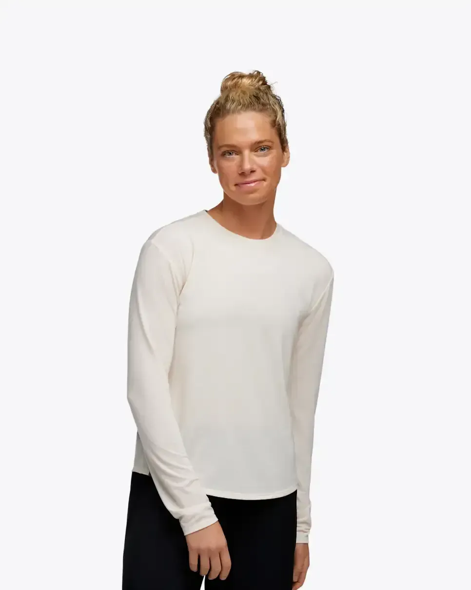 HOKA Essential LS Tee Eggnog - HOKA Lifestyle Shoes - front view