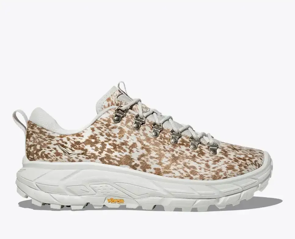 HOKA Tor Summit + White Onyx - Men's Running Shoes & Trainers - front view