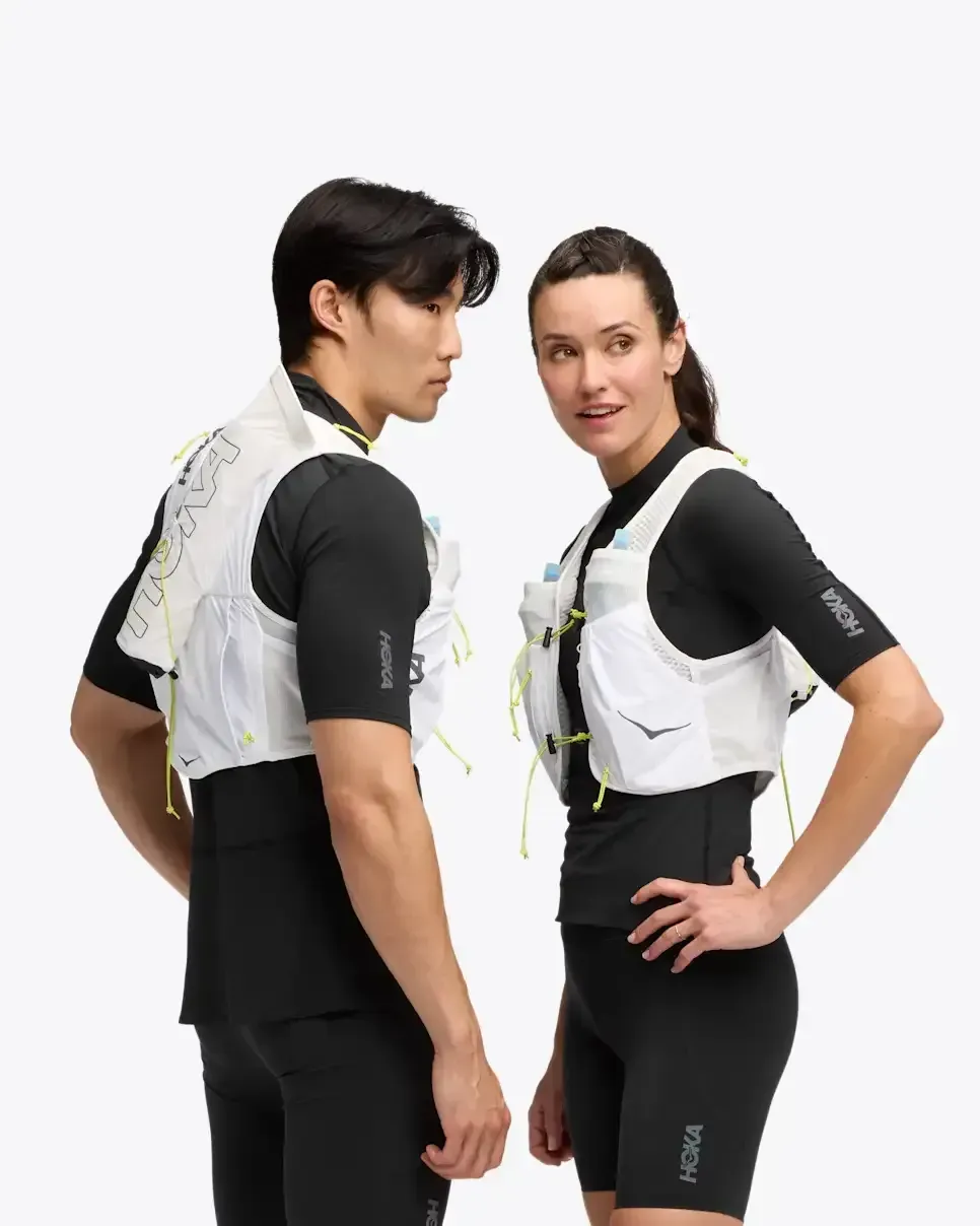 HOKA Trail Run Vest 10L White - Men's Athletes Kit - front view